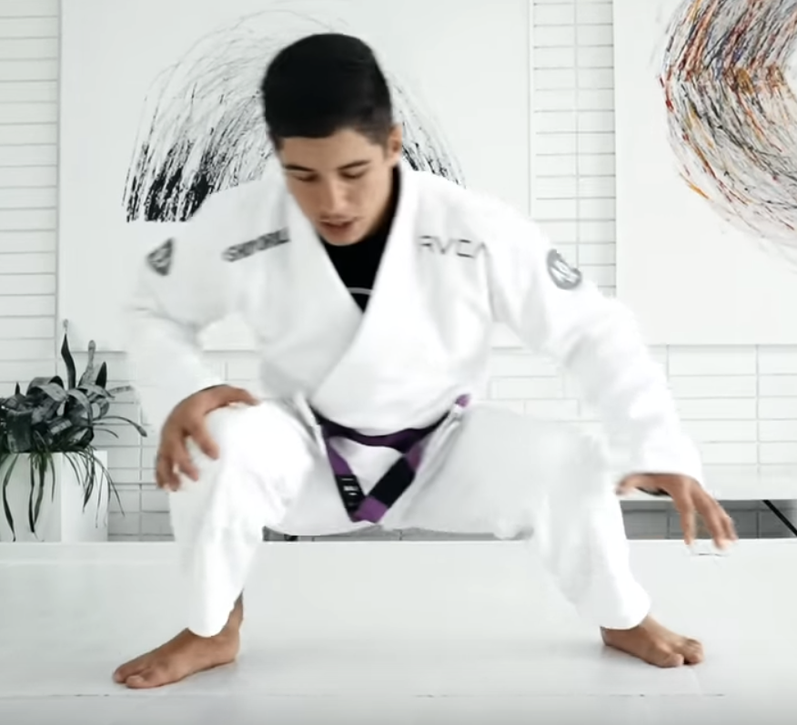Low Posture Side to Side drill Step 2: Mid-movement